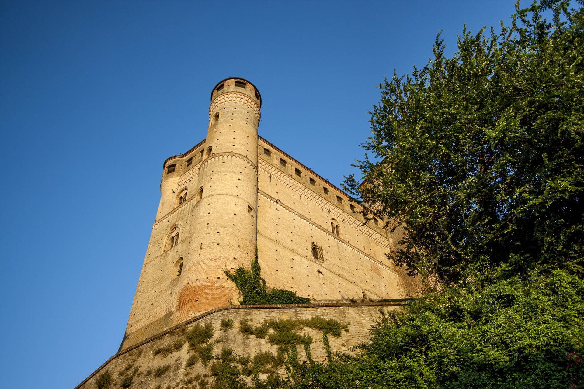 Famiglie al Castello - Serralunga d'Alba
