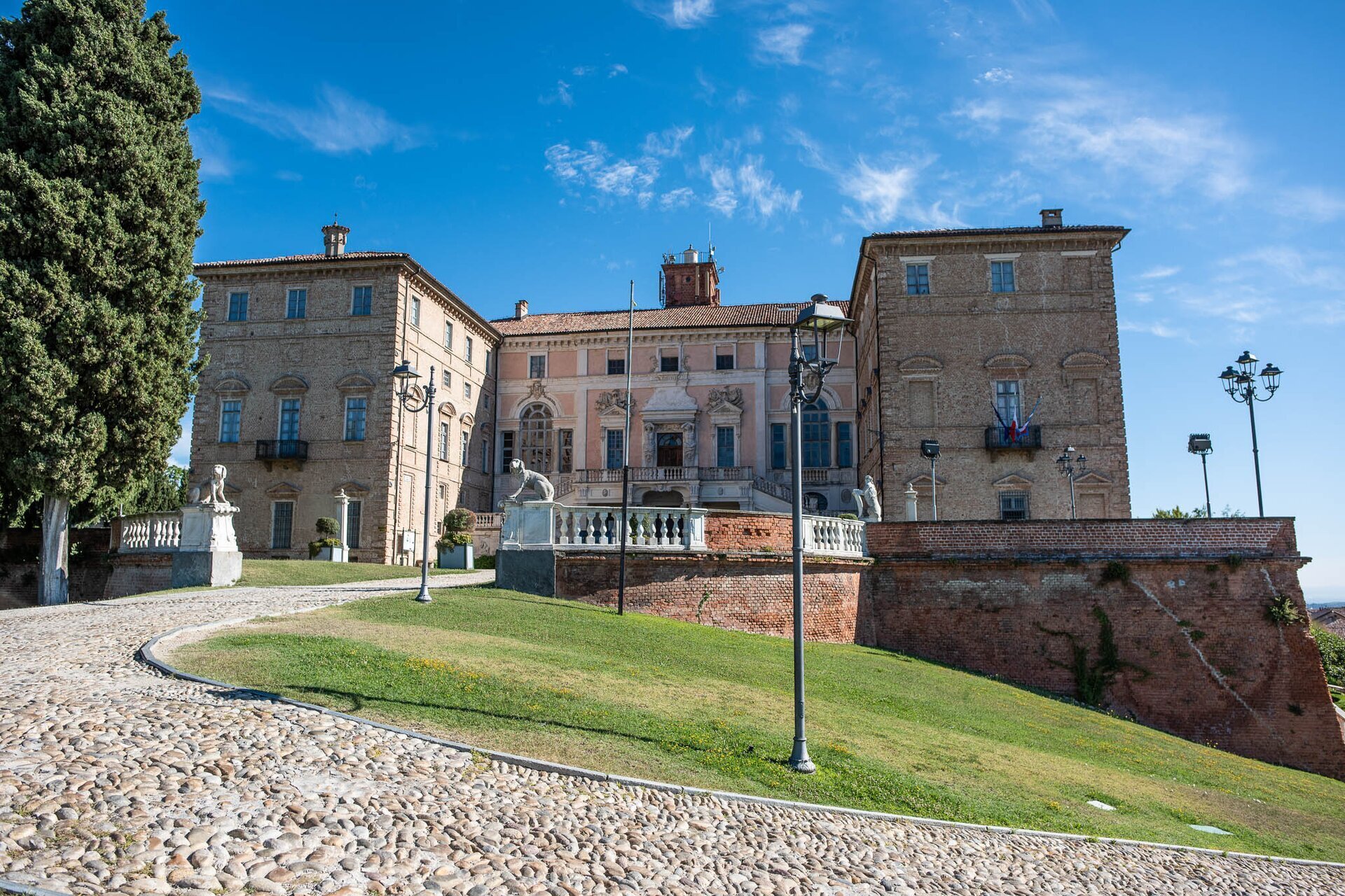 Summer Party at the Castle - Govone